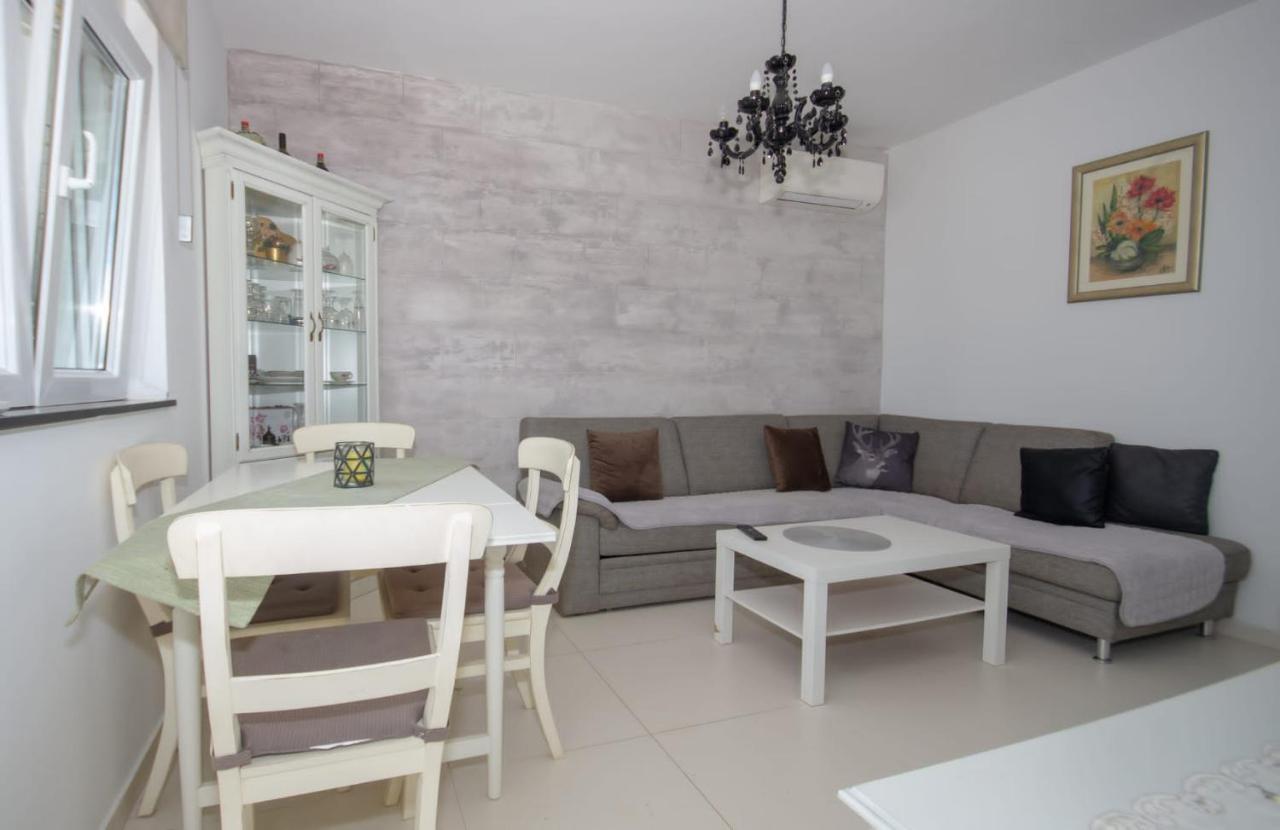 Villa Jakov Kraj  Ngoại thất bức ảnh